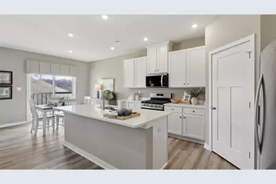 308 Saint Michael Way, Findlay Township, PA 15126 - Photo 5