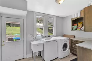 27 Danvers Ave, Pittsburgh, PA 15205 - Photo 15