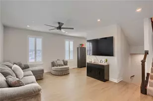 1146 Olivia Dr, North Fayette, PA 15071 - Photo 9