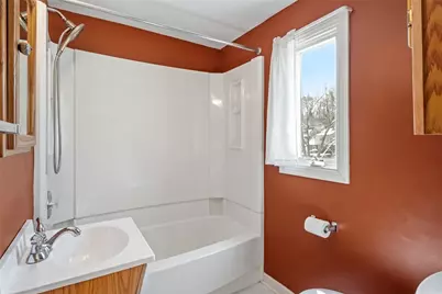 302 Elmbrook Ln, Scott Township, PA 15243 - Photo 17