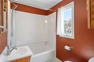 302 Elmbrook Ln, Scott Township, PA 15243 - Photo 17