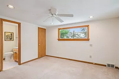 302 Elmbrook Ln, Scott Township, PA 15243 - Photo 13