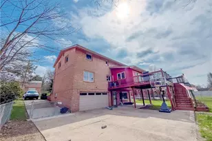 2662 Bethel Crest Dr, Bethel Park, PA 15102 - Photo 31