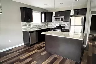 917 Market St, Bridgewater, PA 15009 - Photo 7