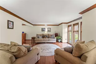 105 Scarborough Ln, Peters Township, PA 15317 - Photo 5