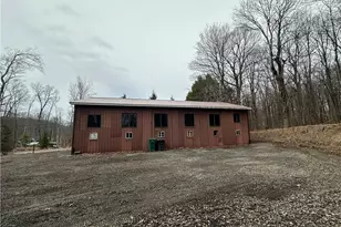 146 Crestview Dr, Donegal, PA 15610 - Photo 5