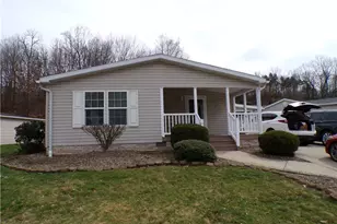 218 Rock Lake Dr, Zelienople, PA 16063 - Photo 1