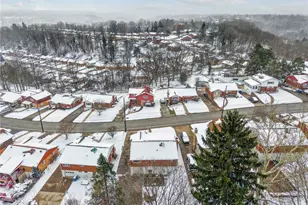 318 Dunbar Dr, Wilkins Township, PA 15235 - Photo 37