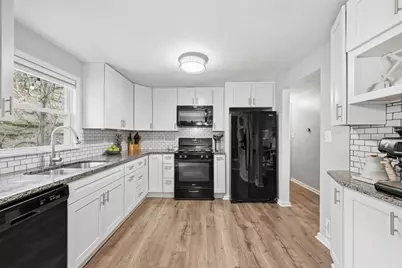 168 Lois Dr, Pittsburgh, PA 15147 - Photo 13