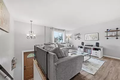 168 Lois Dr, Pittsburgh, PA 15147 - Photo 5