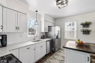 2735 Bertha St, Bethel Park, PA 15102 - Photo 13