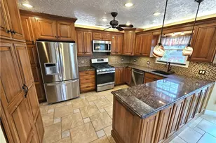 625 Preferred Dr, South Franklin, PA 15301 - Photo 9