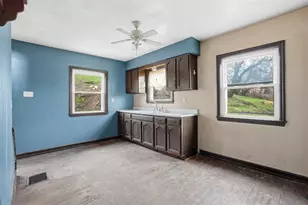 328 Park Dr, Canonsburg, PA 15317 - Photo 7