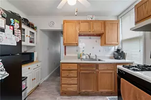 305 S School St, Pittsburgh, PA 15202 - Photo 11