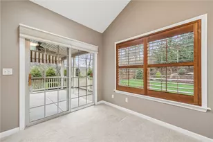 5034 Dana Dr, Jefferson Hills, PA 15025 - Photo 5