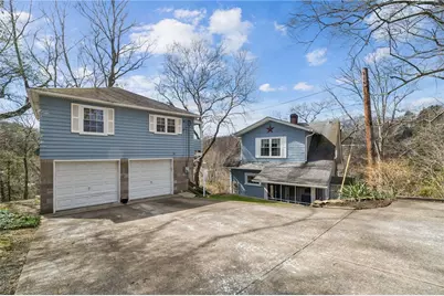 122 Saint Peter Way, Hempfield Township, PA 15644 - Photo 3