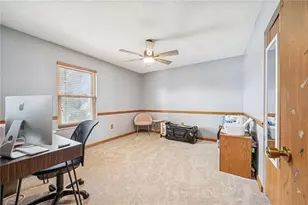 440 Shelbourne Dr, Pittsburgh, PA 15239 - Photo 35