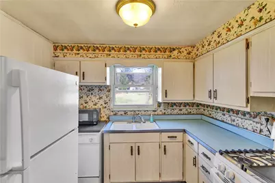 4060 Hart Ct, Murrysville, PA 15668 - Photo 15