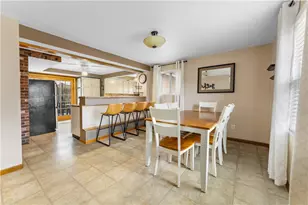 5195 Janie Dr, Baldwin Twp, PA 15227 - Photo 11