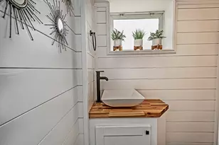 1035 Washington Rd, Pittsburgh, PA 15228 - Photo 9