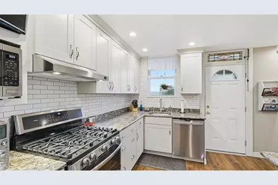 2419 Pioneer Ave, Pittsburgh, PA 15226 - Photo 5