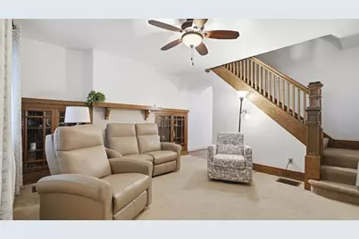 2419 Pioneer Ave, Pittsburgh, PA 15226 - Photo 9