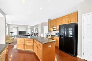 7601 Wible Wood Ct, Pittsburgh, PA 15209 - Photo 9