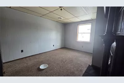 122 Hamilton Avenue, Vandergrift, PA 15690 - Photo 5