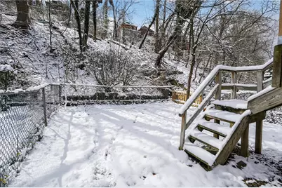 322 Mathews Ave, Pittsburgh, PA 15210 - Photo 33