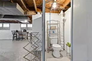 25 Capitol Ct, Farrell, PA 16121 - Photo 23