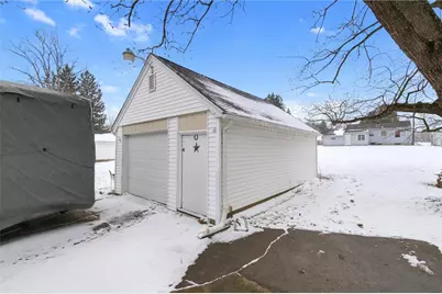 25 Capitol Ct, Farrell, PA 16121 - Photo 25