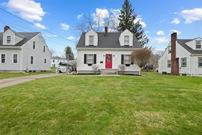 25 Capitol Ct, Farrell, PA 16121 - Photo 1