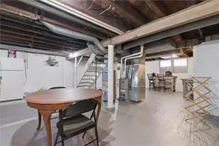 25 Capitol Ct, Farrell, PA 16121 - Photo 21