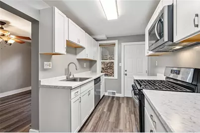 132 Oakview, Pittsburgh, PA 15218 - Photo 9