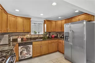 107 Yosemite Dr, Pittsburgh, PA 15235 - Photo 11