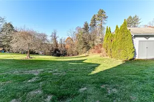 1711 Mercer St, Hopewell Township, PA 15001 - Photo 27