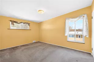 3604 Rosebriar Ave, Pittsburgh, PA 15116 - Photo 15