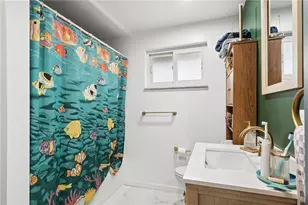 218 Crescent Dr, Lower Burrell, PA 15068 - Photo 13