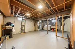 218 Crescent Dr, Lower Burrell, PA 15068 - Photo 21