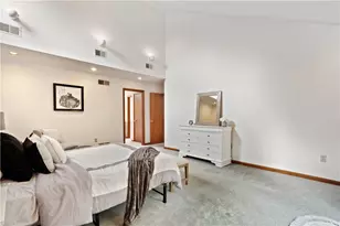 421 Clair Dr, Pittsburgh, PA 15241 - Photo 23