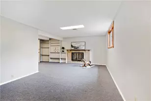 421 Clair Dr, Pittsburgh, PA 15241 - Photo 27