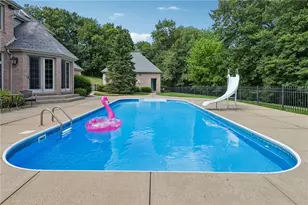 401 Blackstone Ln, Adams Township, PA 16046 - Photo 15