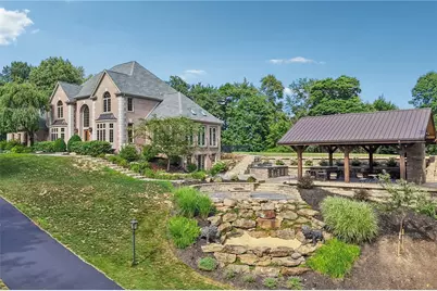 401 Blackstone Ln, Adams Township, PA 16046 - Photo 9