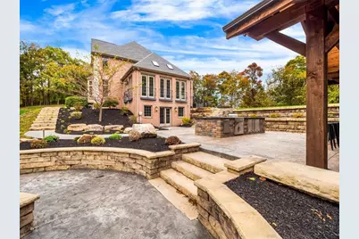 401 Blackstone Ln, Adams Township, PA 16046 - Photo 11