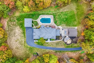 401 Blackstone Ln, Adams Township, PA 16046 - Photo 5