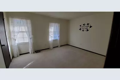 139 E Pike St, Canonsburg, PA 15317 - Photo 9