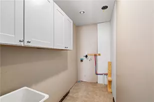 109 N Main St, Houston, PA 15342 - Photo 11