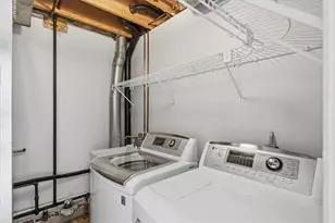 2643 Hunters Point Dr, Pittsburgh, PA 15090 - Photo 25