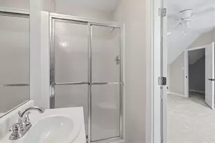 2643 Hunters Point Dr, Pittsburgh, PA 15090 - Photo 23