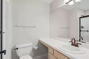 2643 Hunters Point Dr, Pittsburgh, PA 15090 - Photo 19